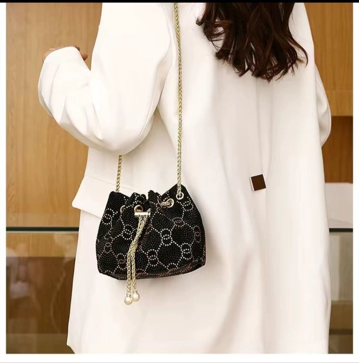 Aurora Crossbody2