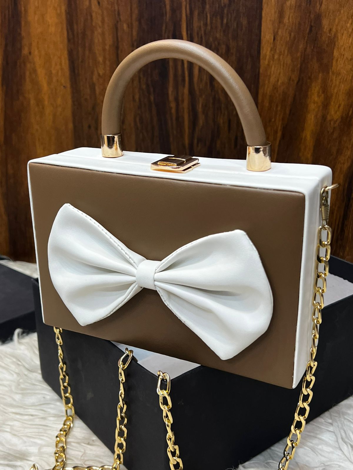 Chérie Bow