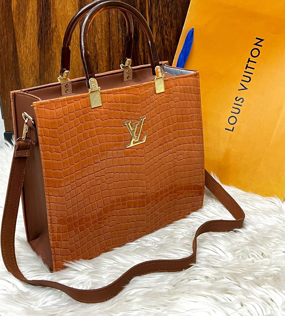 LV Essence