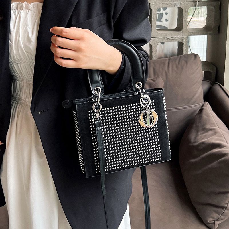 Dior Liora
