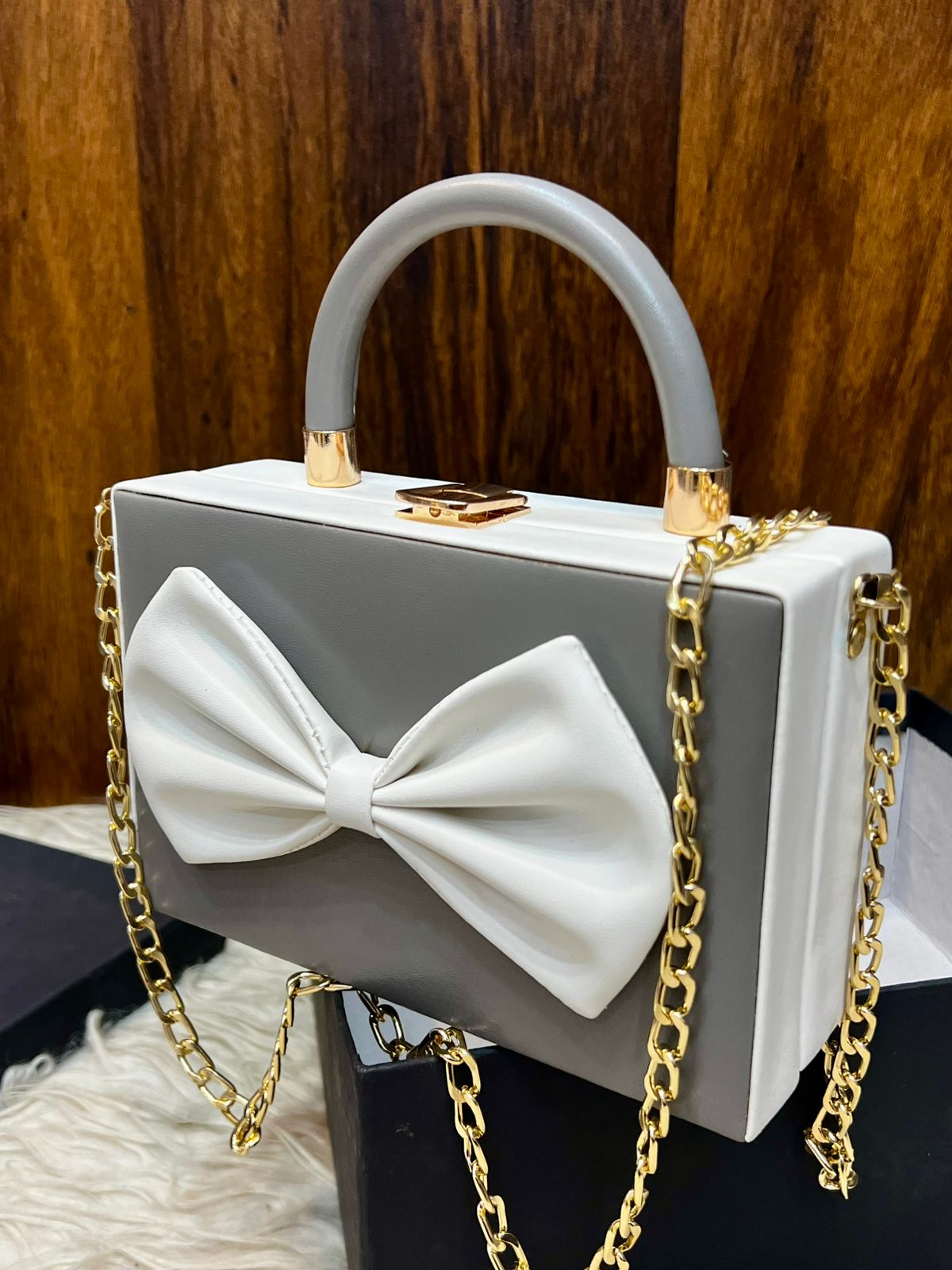Chérie Bow