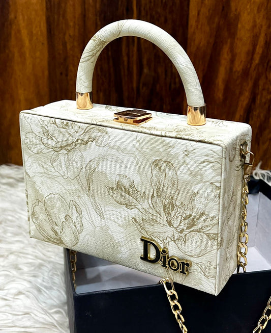 Dior Bella