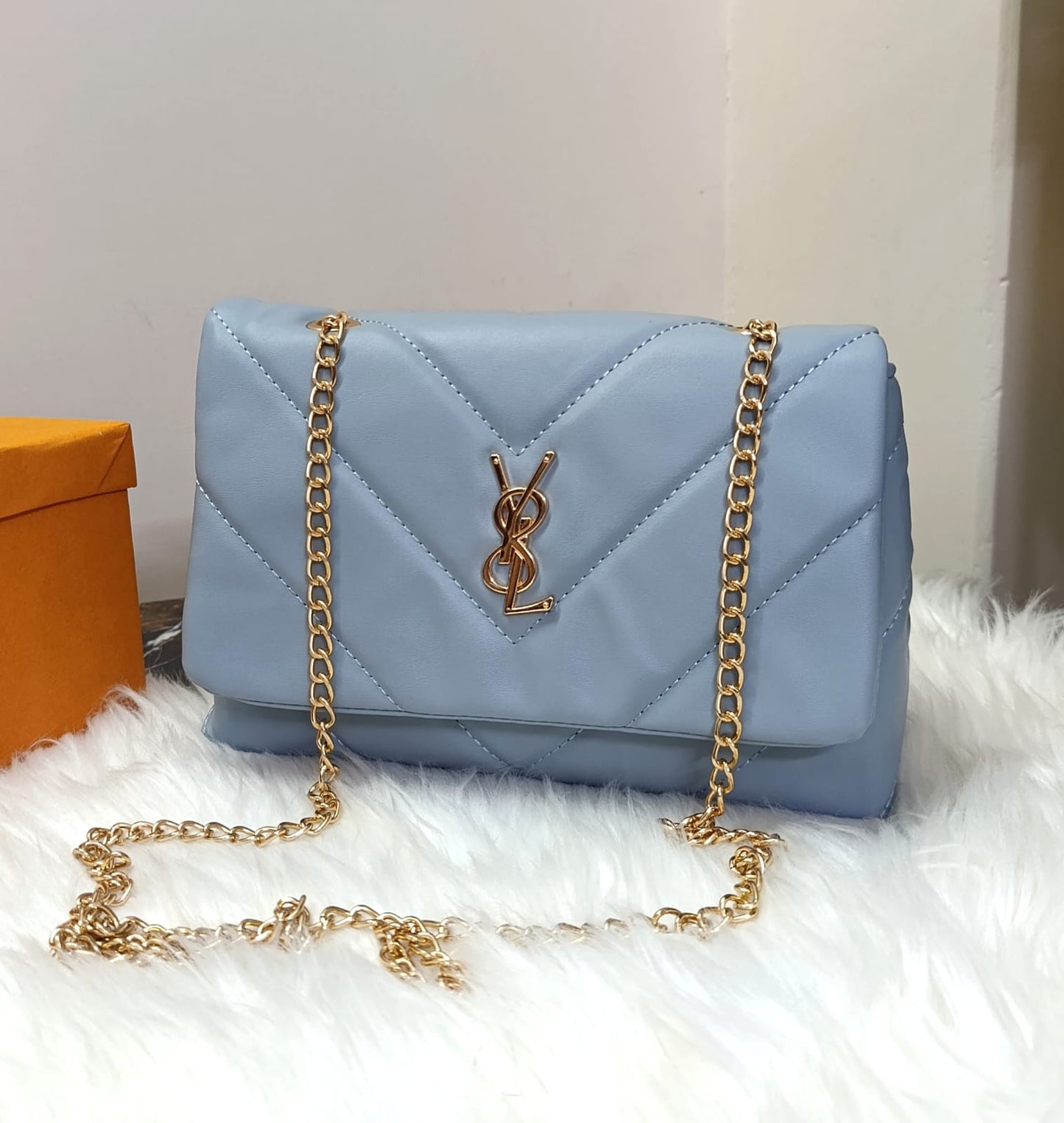 YSL Classic Carry