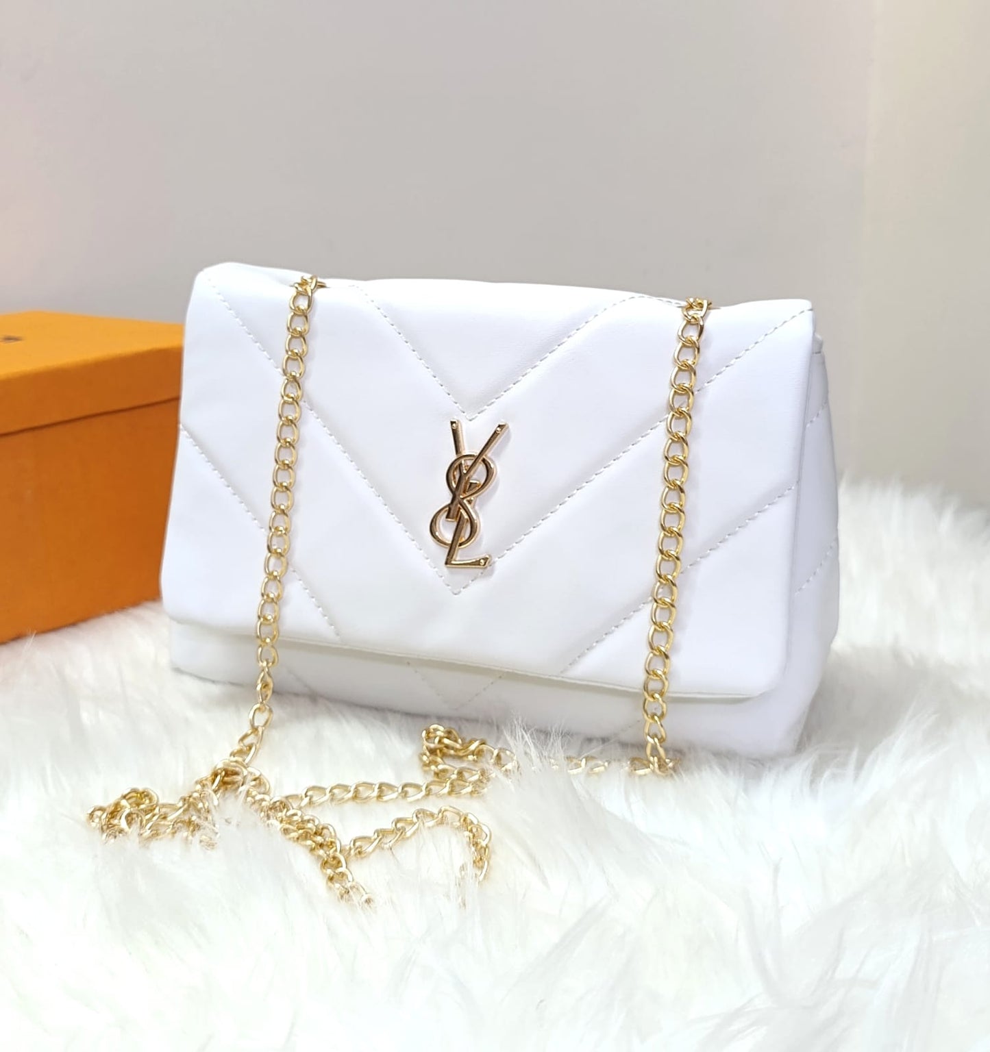 YSL Classic Carry