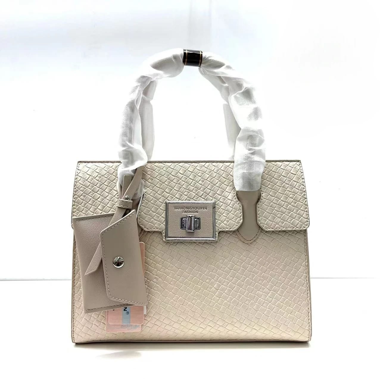 Tai Hong Luxe Guard