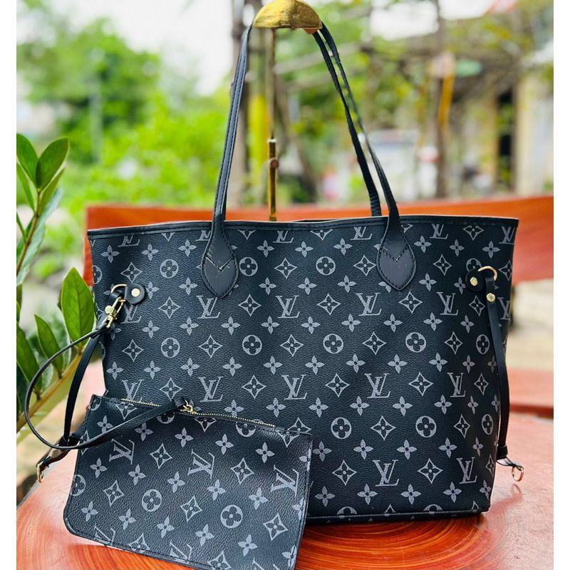 Louis Vuitton CarryAll